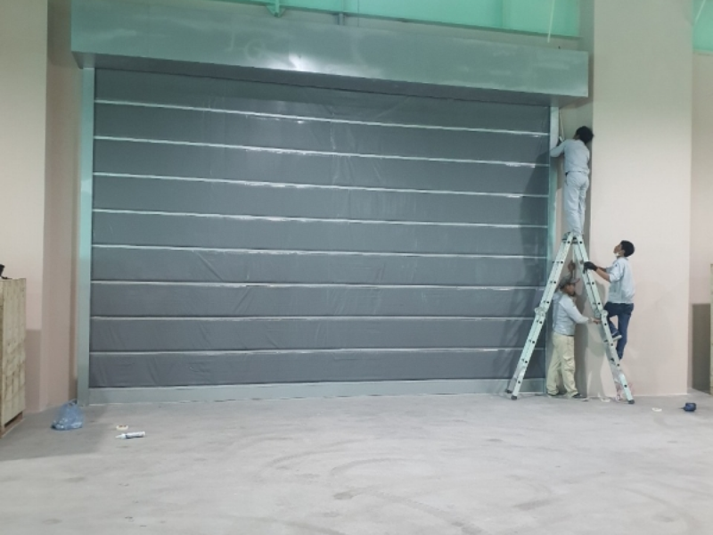 Sáu tiêu chí cần xem xét khi chọn cửa cuốn chống cháy cho nhà xưởng